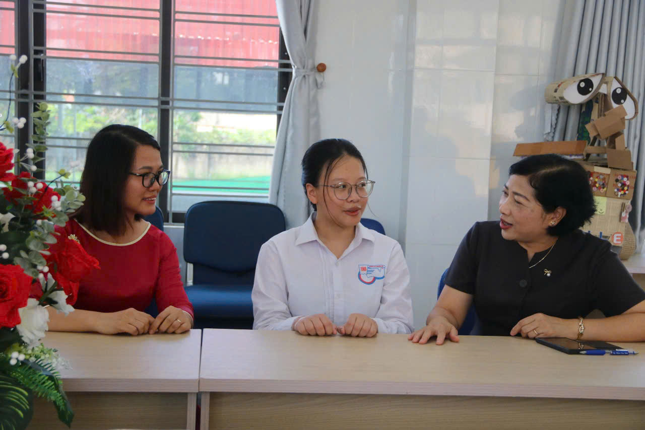 Giáo dục Hưng Yên khẳng định vị thế: Tỷ lệ đỗ tốt nghiệp THPT đạt 99,6%, có 2 thủ khoa đạt điểm tuyệt đối 30/30